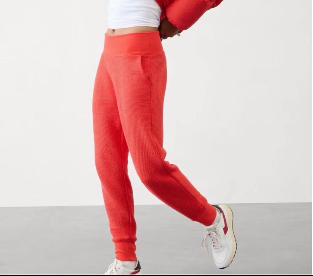 Athleta Women's Coaster Luxe Waffle High Rise Pull-on Jogger red M NEW